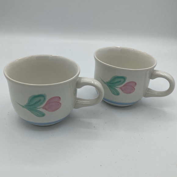 2 Cup Internatonal table works stone ware made Thailand - Picture 1 of 10